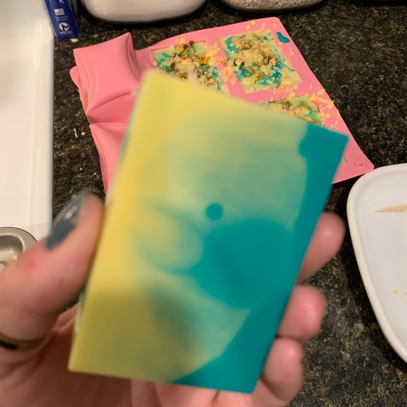 Homemade organic goats milk bar soaps Cozy Cottage scent - Picture 6 of 7